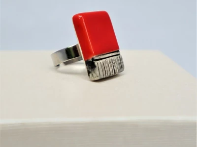 piros mázas kerámia gyűrű